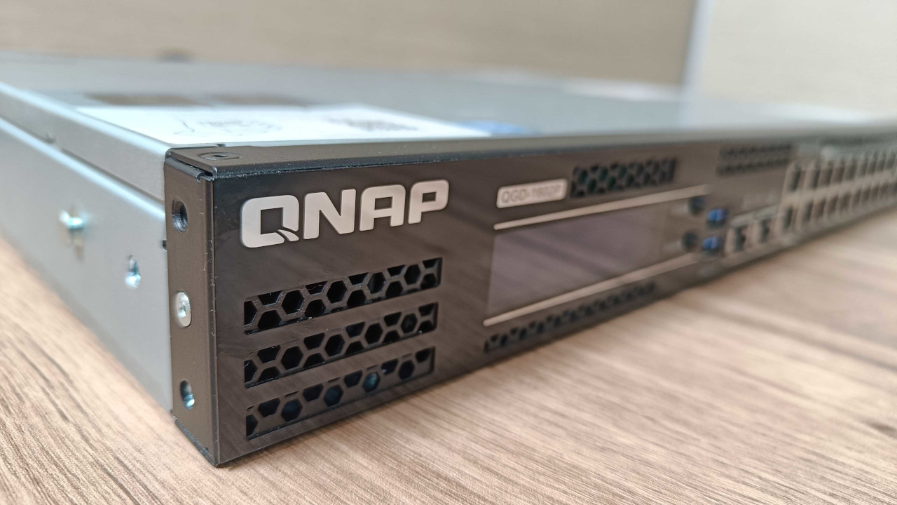 Recensione QNAP QGD-1602P: NAS e switch si fondono